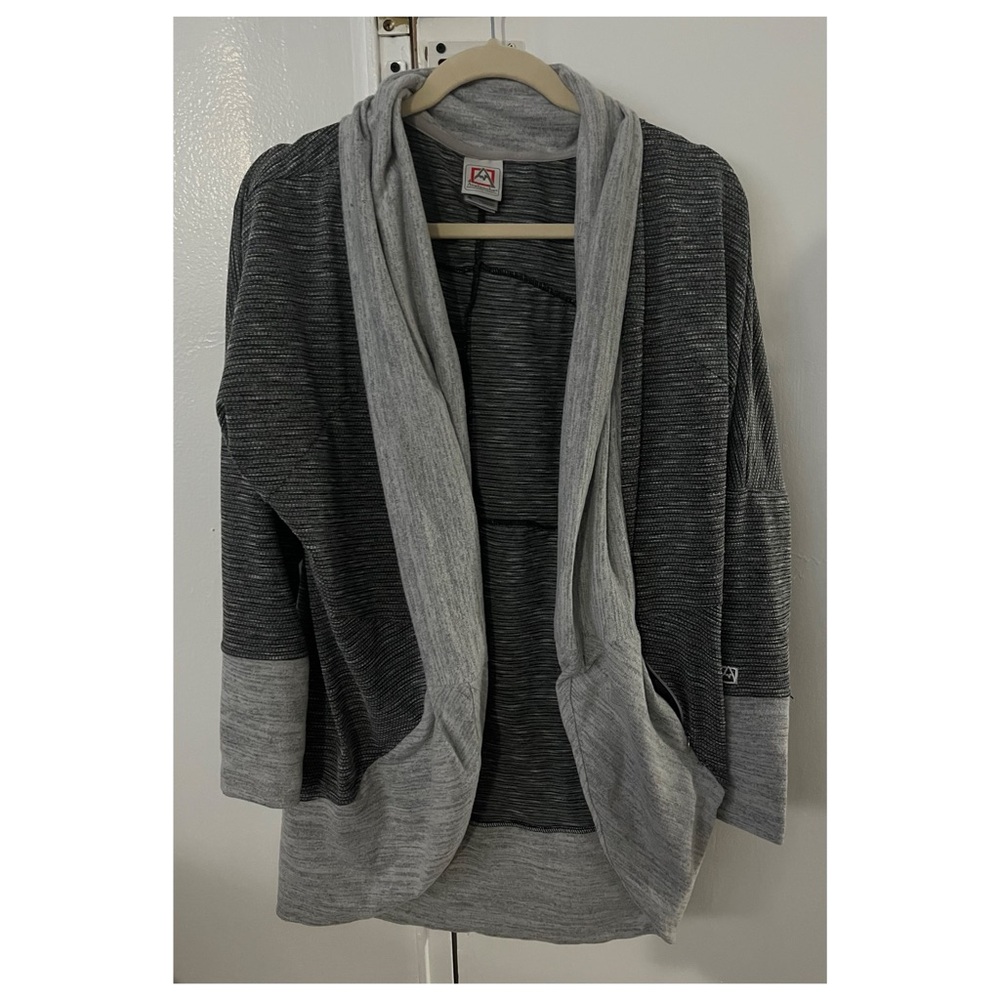 Avalanche Grey and Black Workout Cardigan Size Medium